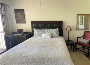 3 bedrooms, desk, iron/ironing board, free WiFi - Hello Sunshine 321.. Lift Off (Titusville)