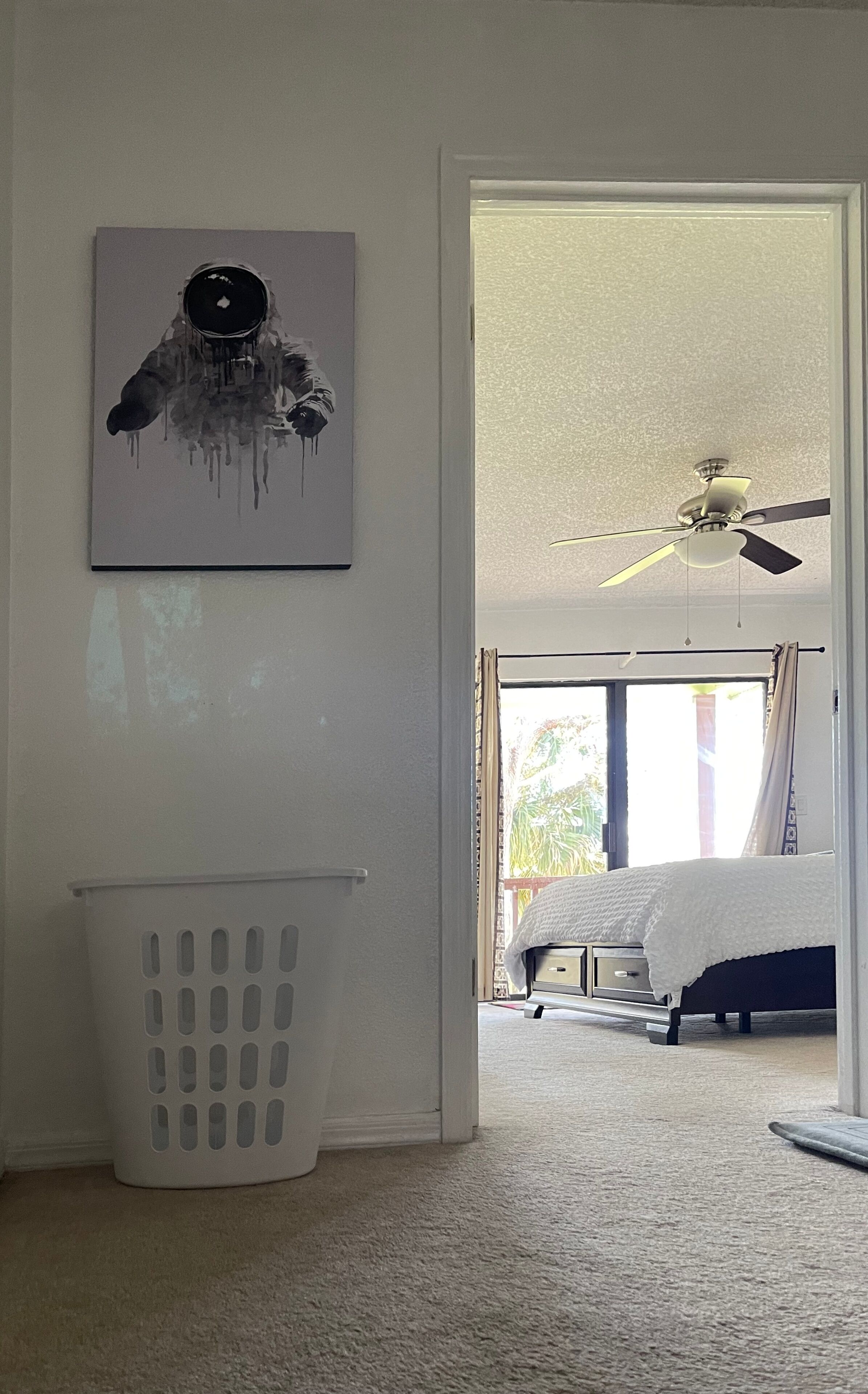 3 bedrooms, desk, iron/ironing board, free WiFi