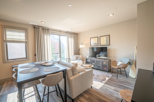 A modern condo in the heart of downtown