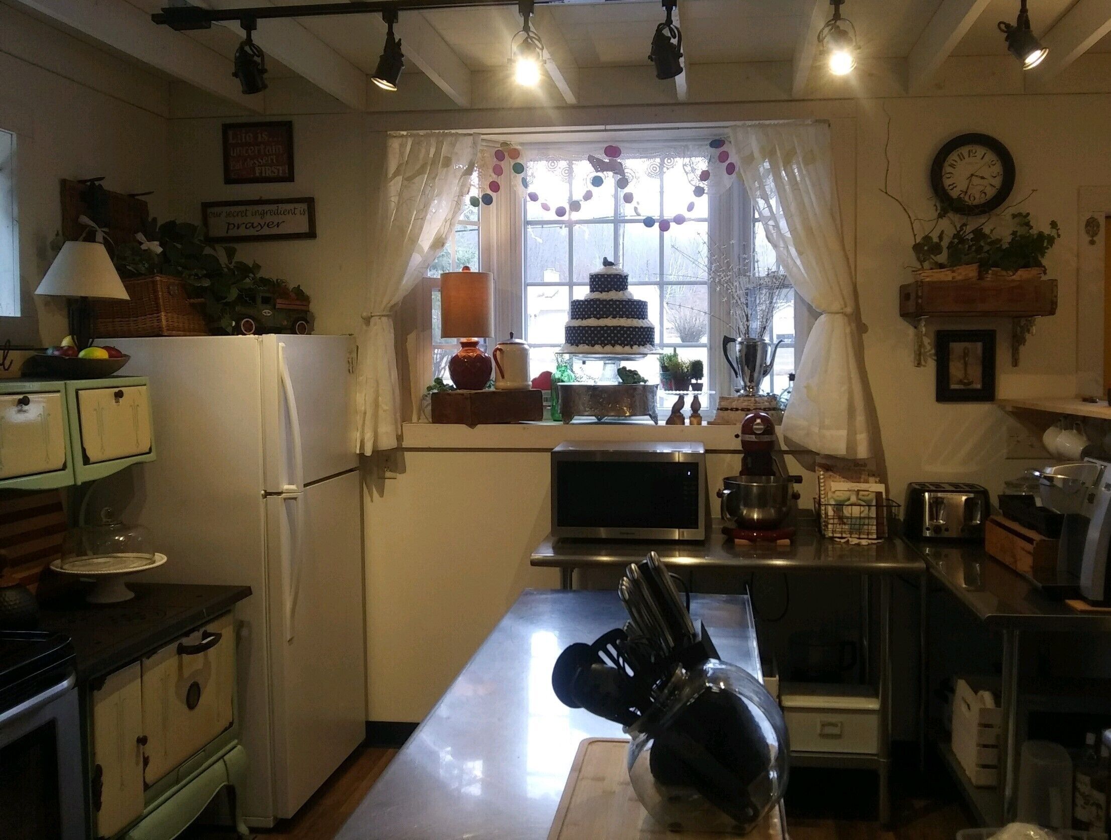 Bakery Bunkhouse, Sweet Amenities & Nature !