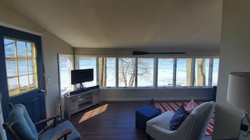 Smart TV, video games