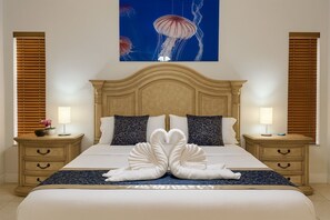 5 bedrooms, in-room safe, desk, iron/ironing board