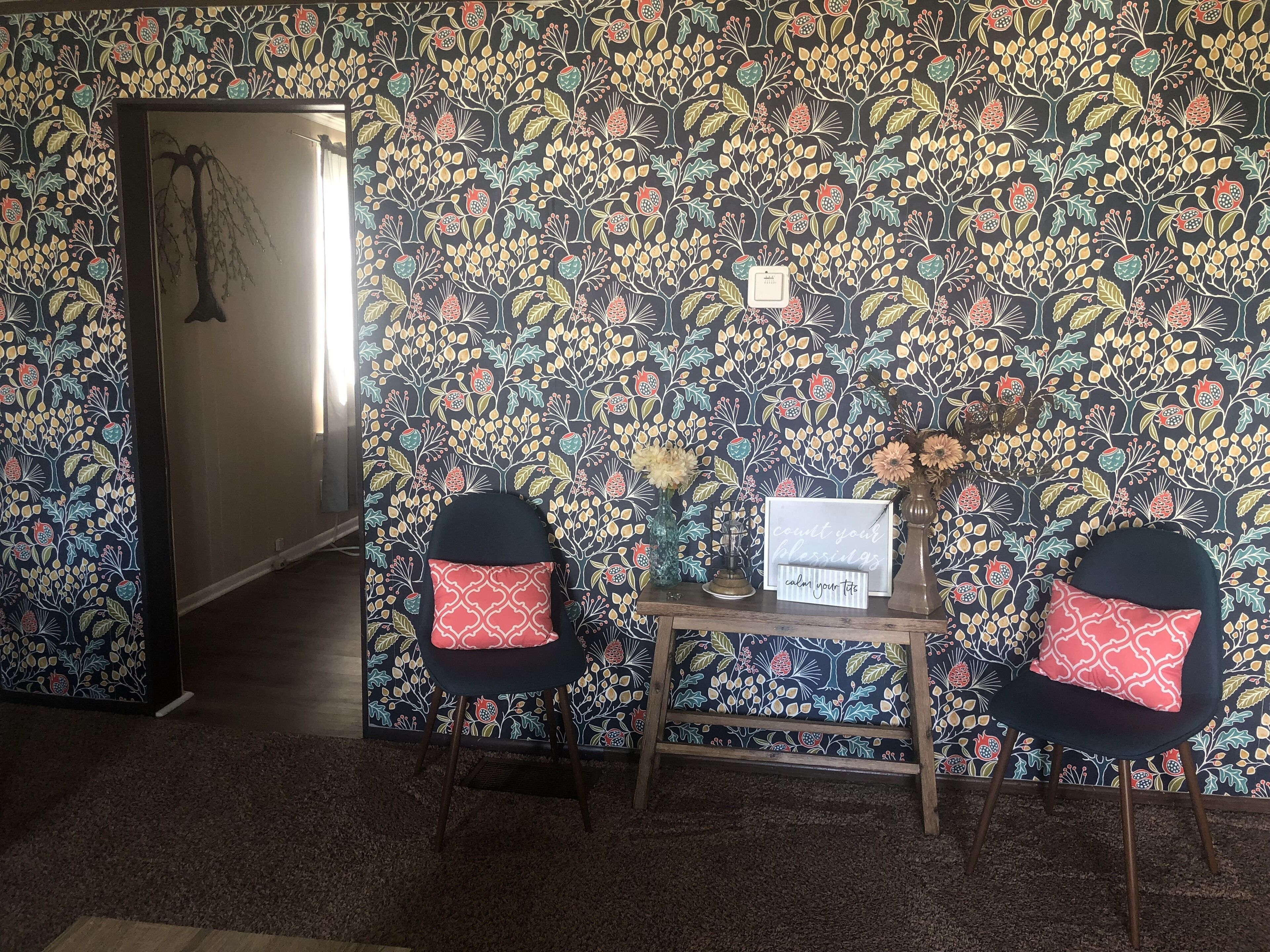 Welcome to the cozy & cute Foxie Roxie