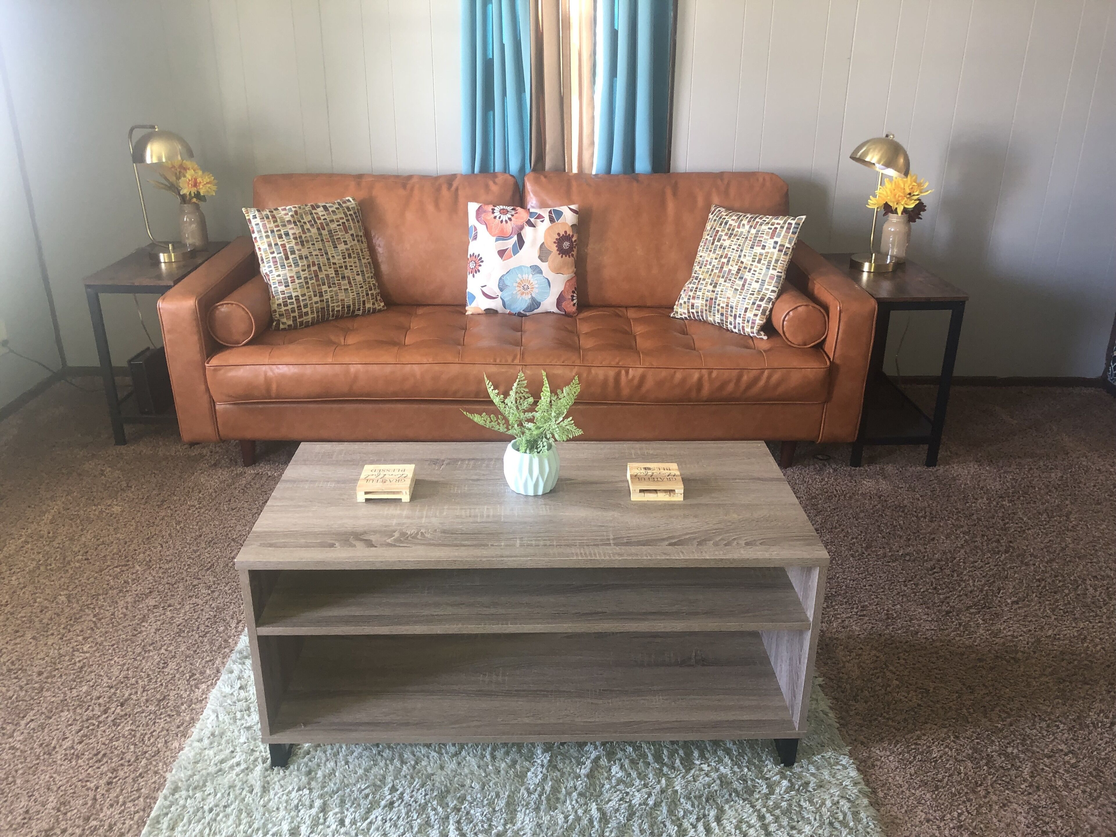 Welcome to the cozy & cute Foxie Roxie