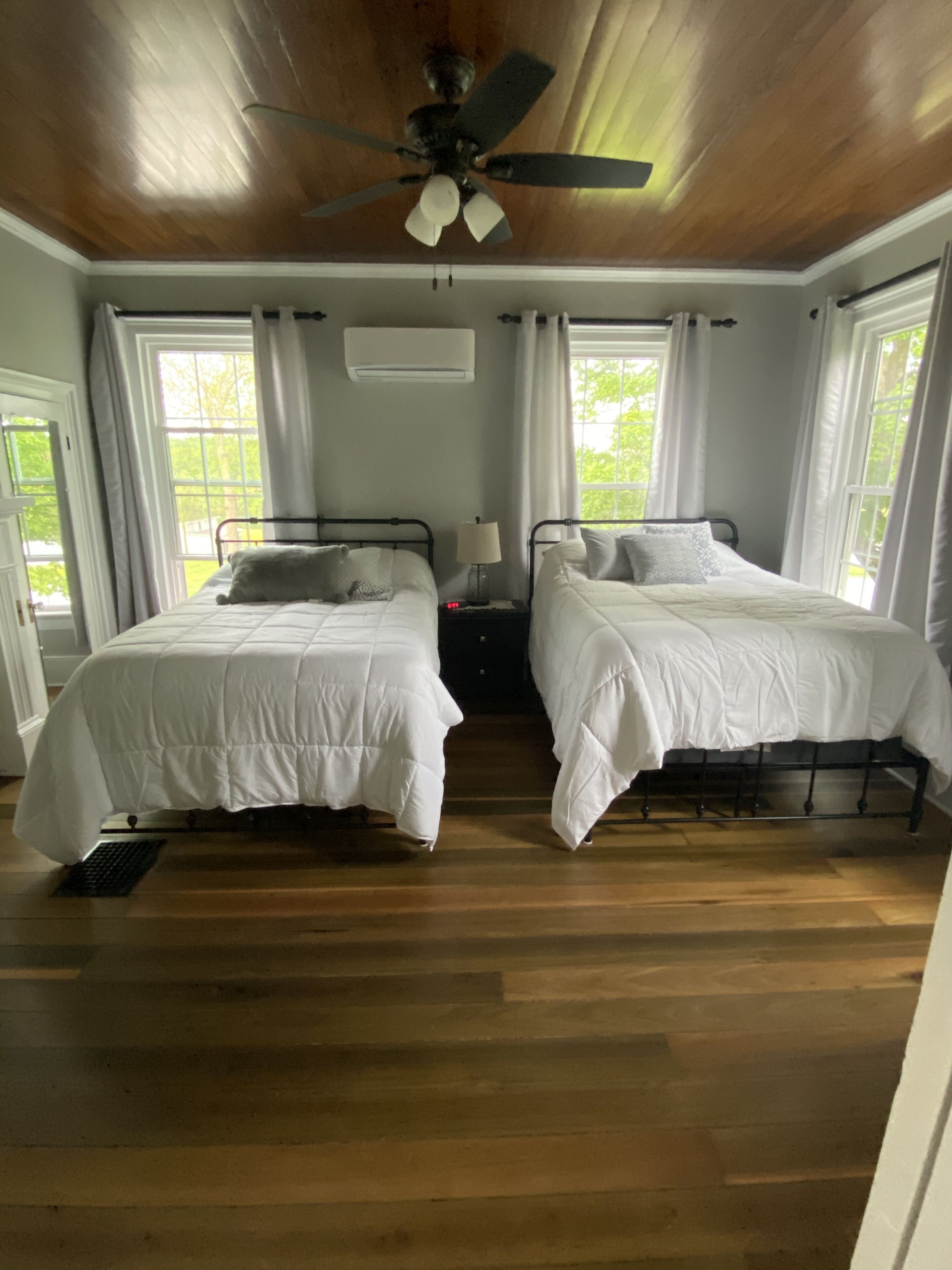 3 多间卧室、熨斗/熨衣板、免费 WiFi、床单