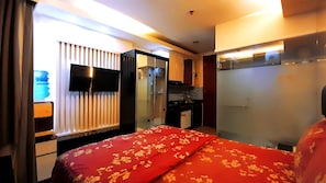 Quarto luxo, 1 cama Queen | Individualmente mobiliados, escrivaninha