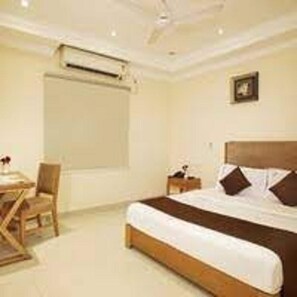 Economy Room - Hotel SR Guest House (Chennai)
