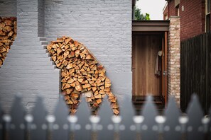 Fireplace - Fusilier Cottage Battery Point (Battery Point)