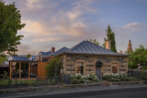 Front of property - Fusilier Cottage Battery Point (Battery Point)