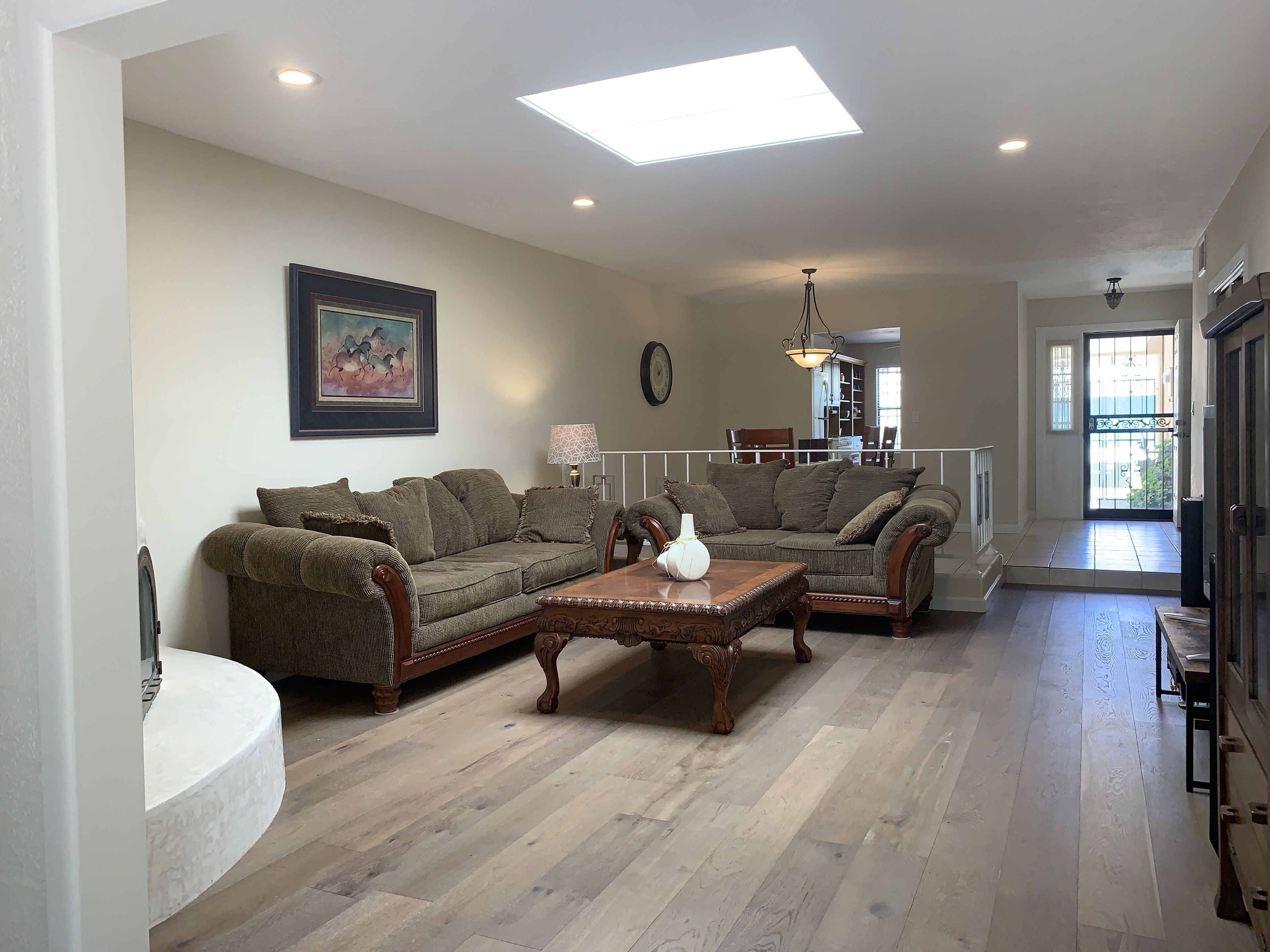 Knollwood Gardens <br>Cozy Townhome *Newly remodeled*