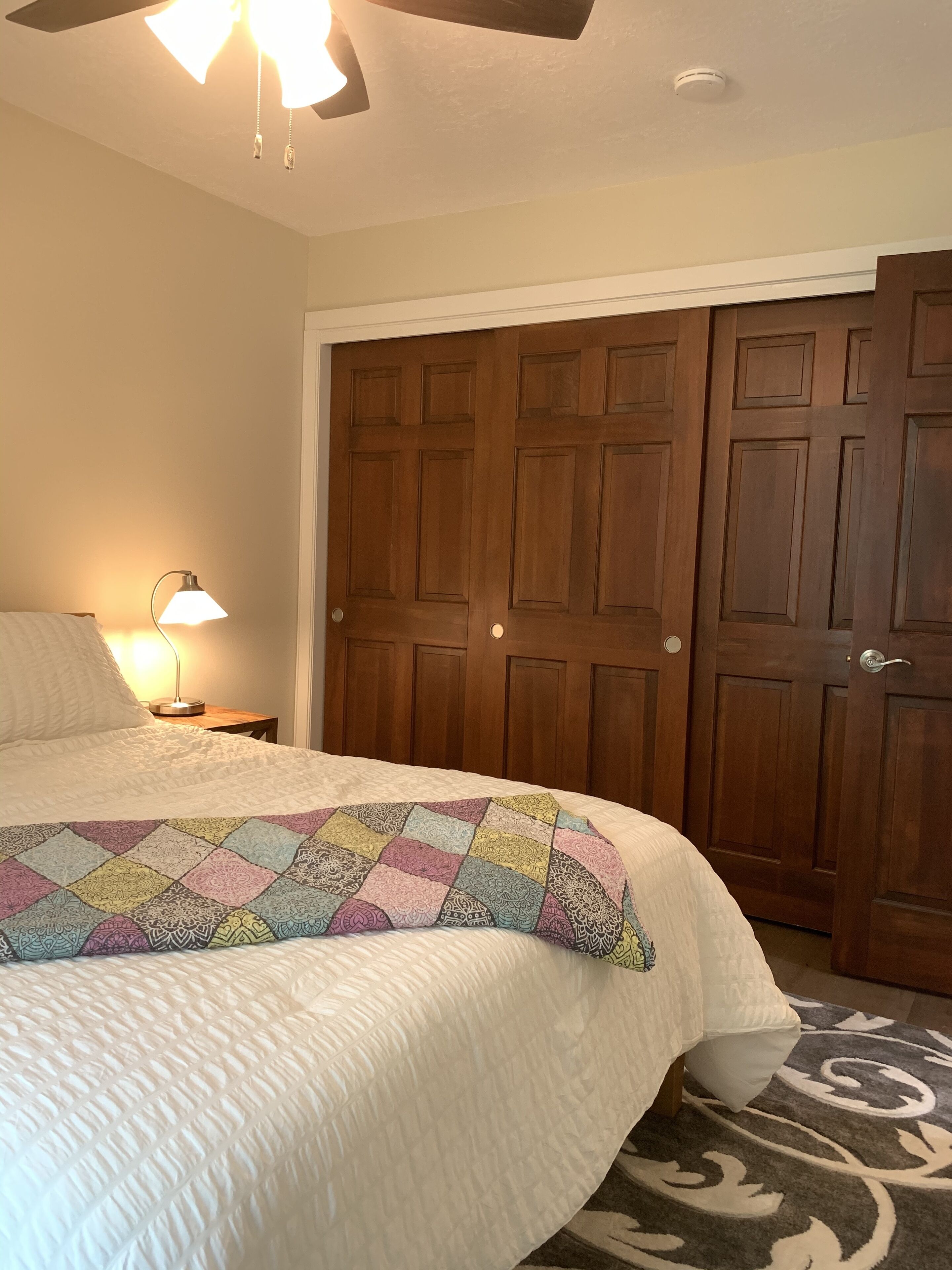 Knollwood Gardens <br>Cozy Townhome *Newly remodeled*