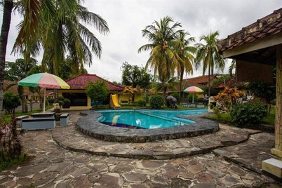 Capital O 3094 Hotel Cleopatra