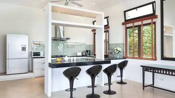 Villa, 4 Schlafzimmer | Eigene Küche