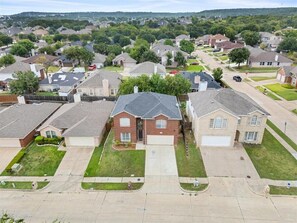 Exterior - Spacious Dallas TX 4BR Family Escape w/ Peloton! (Dallas)