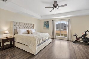 4 Schlafzimmer, Bügeleisen/Bügelbrett, WLAN, Bettwäsche