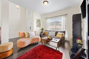 Fernseher, Kamin, Netflix, Streaming-Dienste