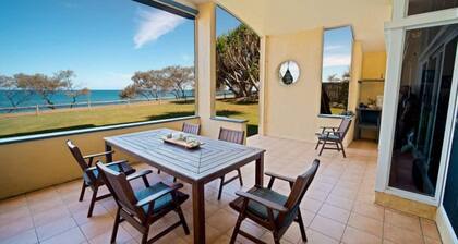 OCEAN CLUB HOUSE. Absolute Oceanfront house directly on championship golf course