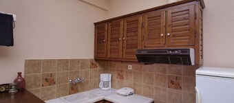 House in Lefokastro - in front of the beach + Wi-Fi #5