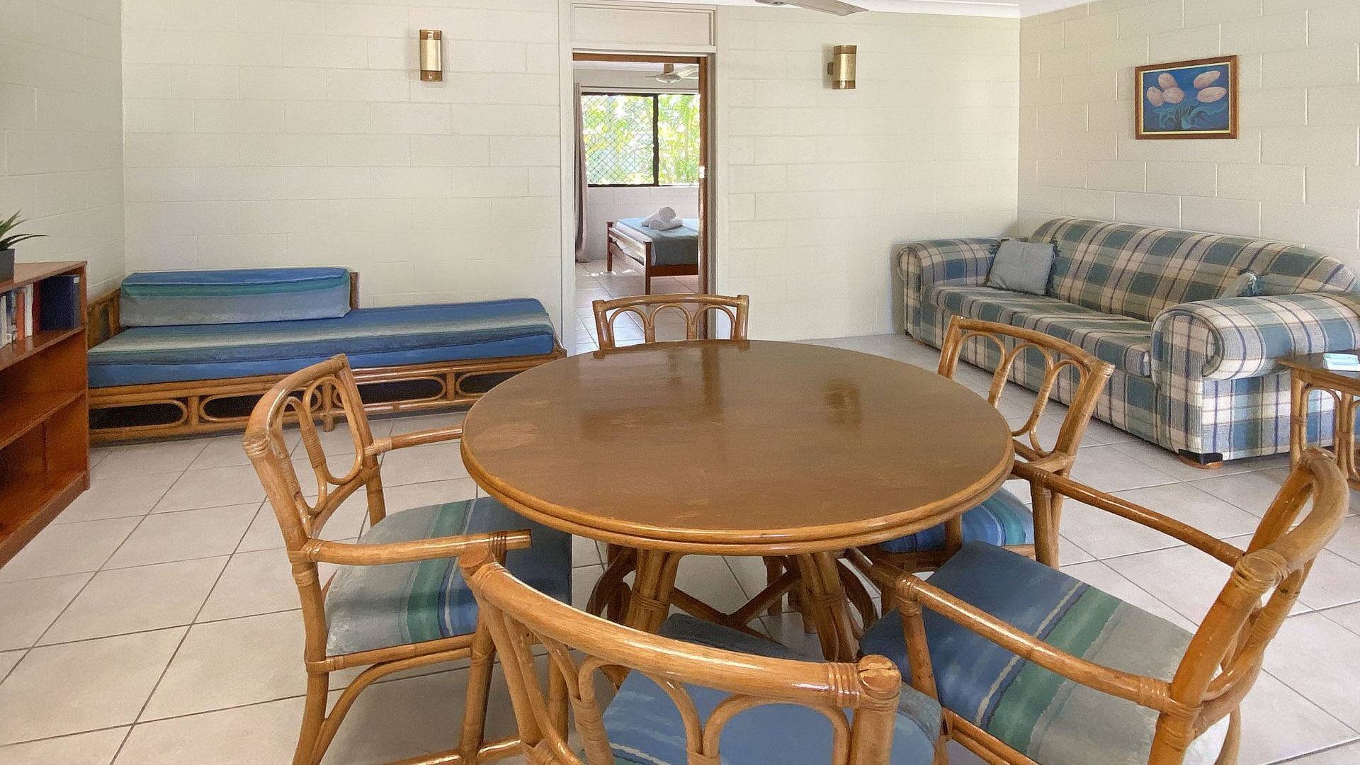 Alma Bay Holiday Unit 2 - Living Area