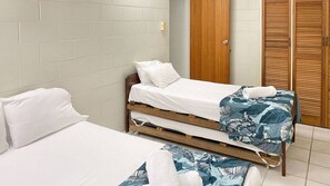 2 bedrooms, bed sheets