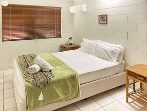 2 bedrooms, WiFi, bed sheets