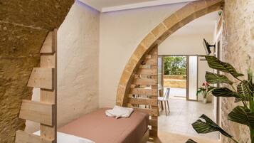 Casa executiva | 2 quartos, espaço de trabalho para notebook, quartos à prova de som