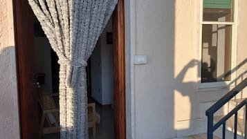 Apartment, 2 Bedrooms, Smoking, Balcony | Exterior detail