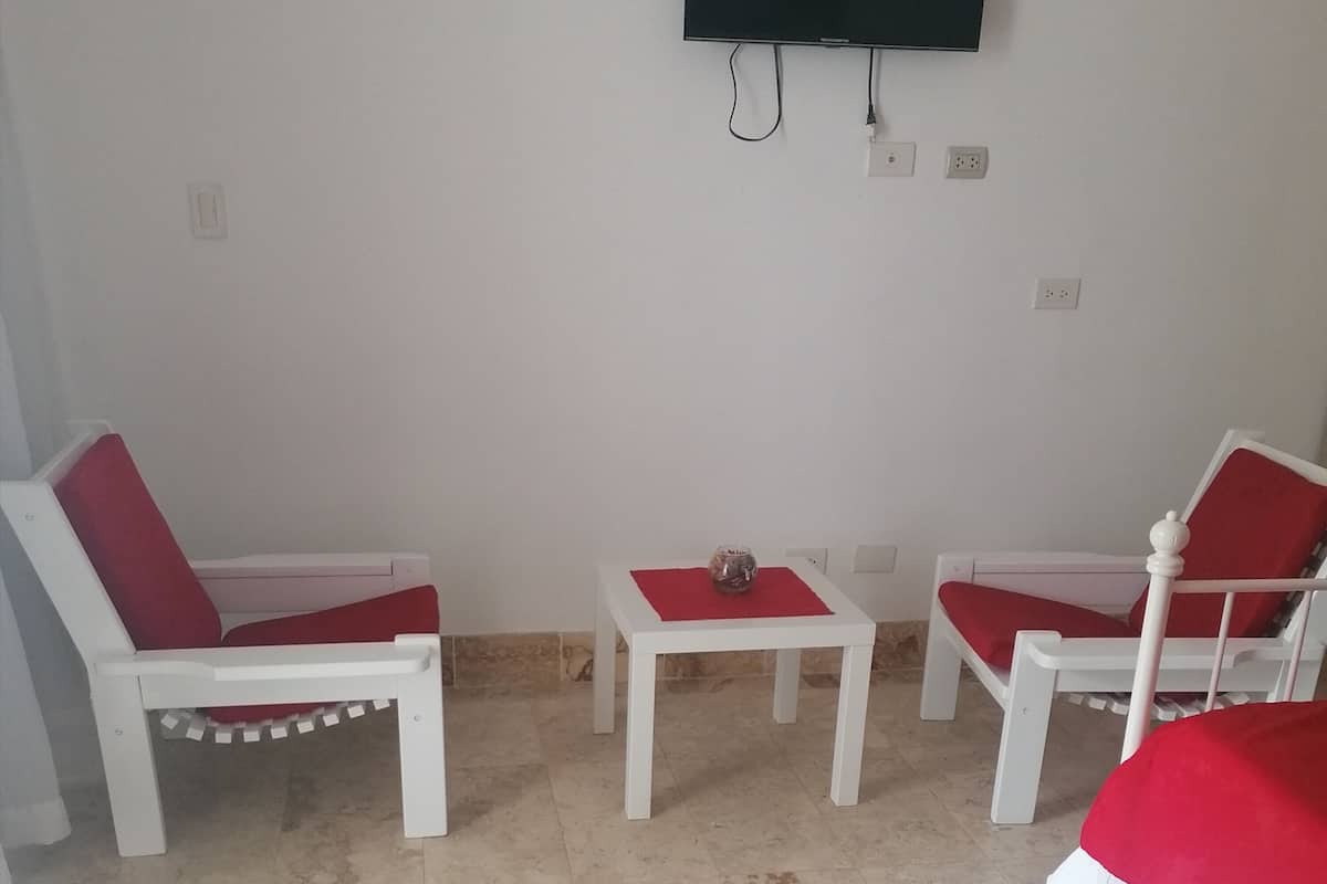 Habitación, 1 habitación, para fumadores, vista al jardín | Servicios de la habitación