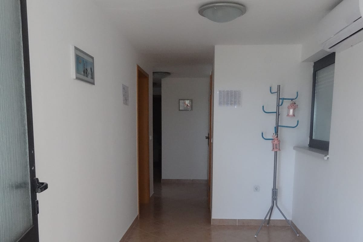 Appartement, 2 slaapkamers, roken, terras | Gang