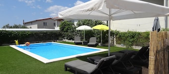 Ilsad Apartments - Apartment With Pool 80 Meters From sea - Great Location