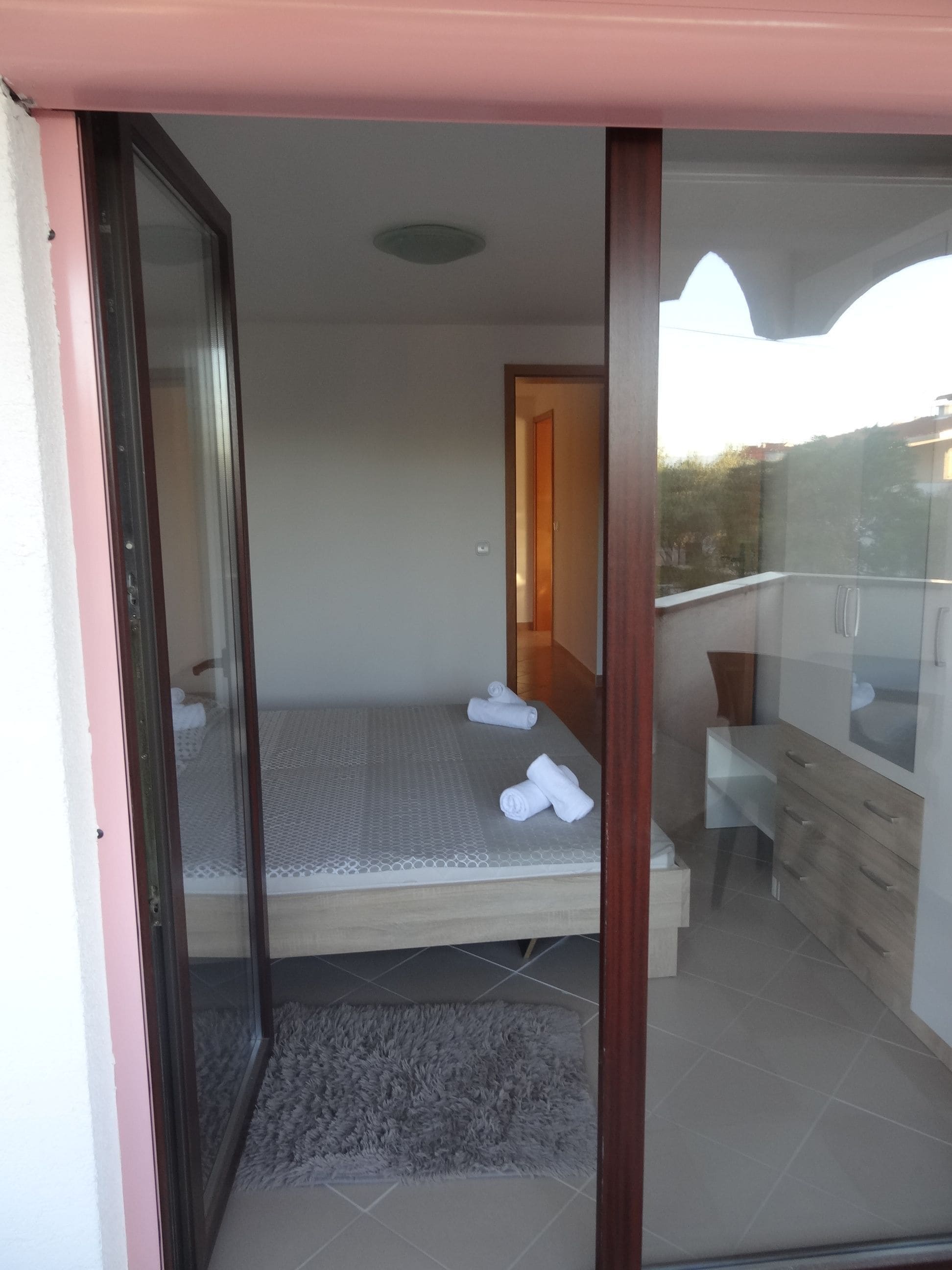 Apartment, 2 Bedrooms, Smoking, Balcony | 3 bedrooms, iron/ironing board, bed sheets