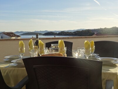 Ilsad Apartments, Apartment With Pool 80 Meters From se, Sea View From Balcony