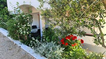 Lägenhet - 2 sovrum - rökare - balkong | Trädgård