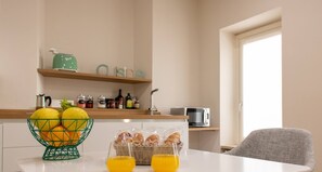 Dining - Home Holidays in Piemonte With Wifi (Verbania)