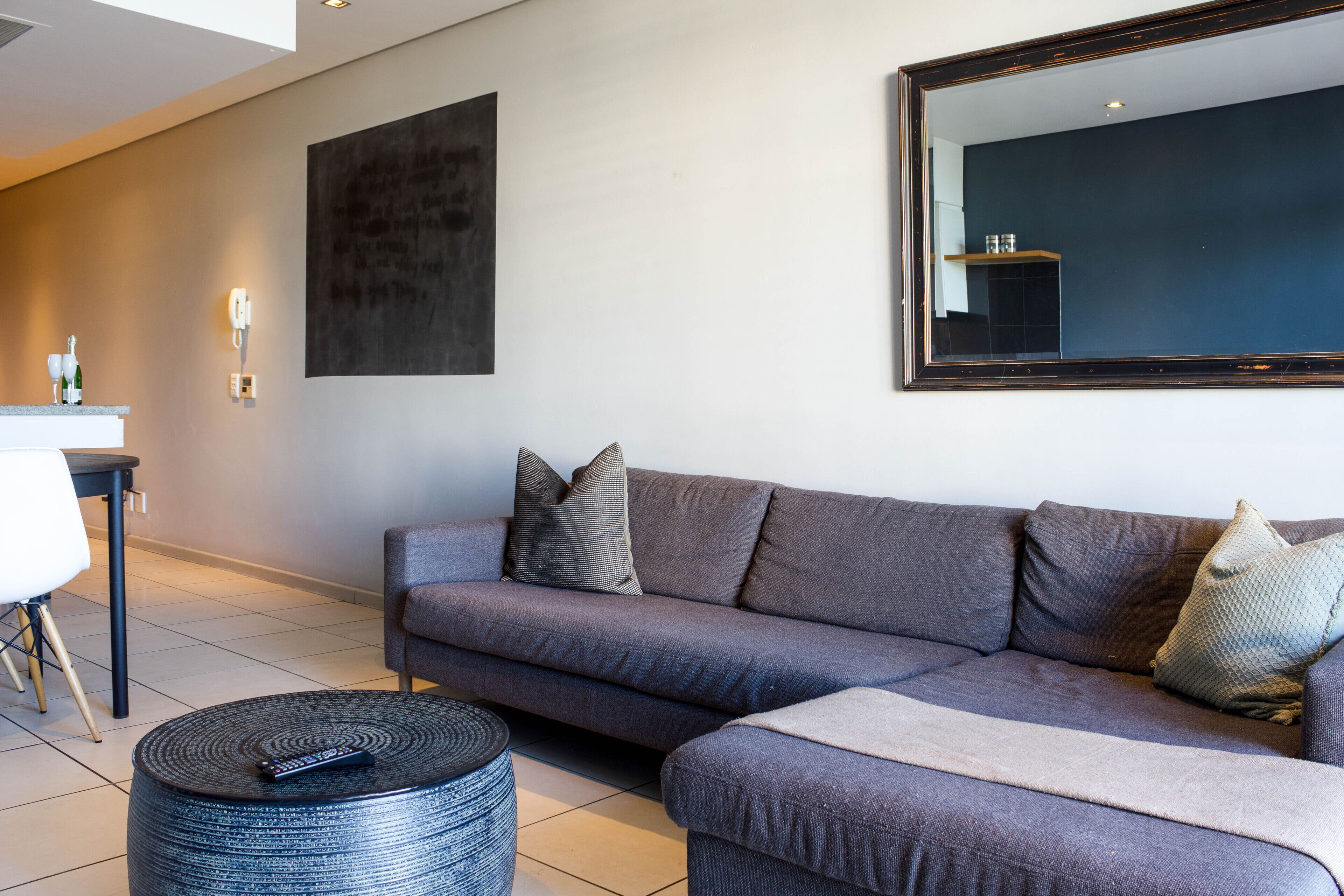 Apartment, 1 Bedroom, Balcony, City View | Living area | TV