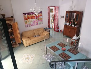 Villa, 3 Bedrooms, Balcony, Garden View | Lobby