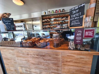 Spacious And Modern 3-bedroom Near Center, Free Parking