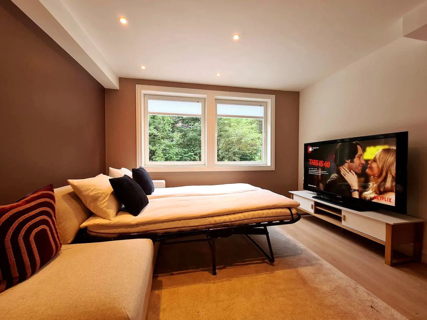 Apartment, 2 Bedrooms | Room amenity