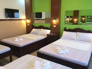 Room - Reddoorz Plus Near Municipality of Luisiana Laguna (Luisiana)