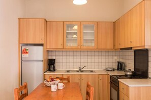 Huoneisto, 2 makuuhuonetta, tupakointi sallittu, parveke | Ruokailu