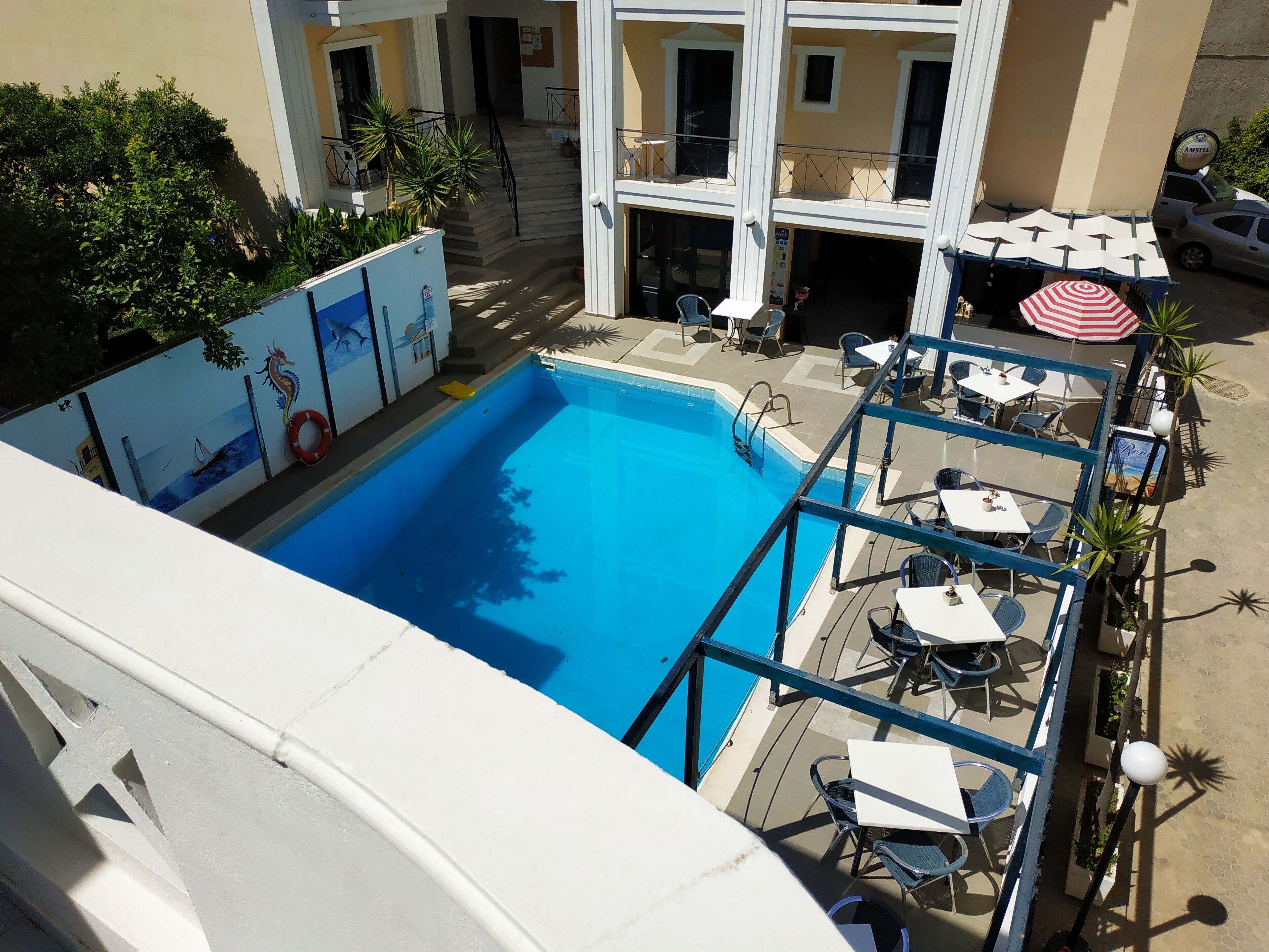 开间, 1 间卧室, 阳台, 泳池景观 | 住宿正面