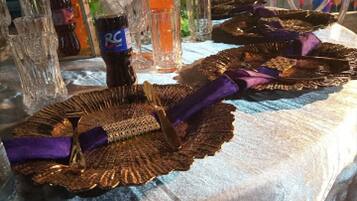 Room, 1 Bedroom, Accessible, Smoking | Dining