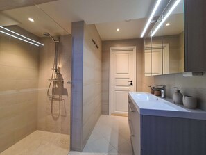 Appartement, 2 chambres, balcon, vue jardin | Intérieur