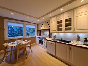 Apartment, 2 Bedrooms, Garden View | Interior - Beautiful, Spacious And Modern, 2-bedroom, Near Center, Free Parking (Stavanger)