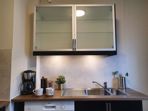 Bright And Central, 2-bedroom, Fully Equipped