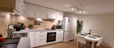 Room, 1 Bedroom | Interior