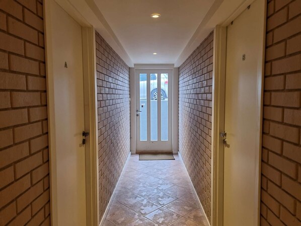 Property entrance - Room-spacious Private Room, Queen Bed, C (Stavanger)