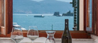 Sea View Apartment Portovenere on the sea