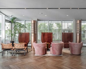 Sala de estar en el lobby