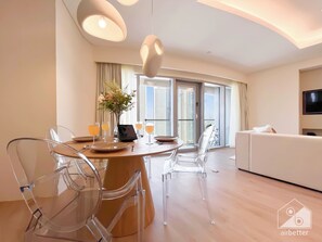 Dining room - Luxury stay at Fashion Avenue Dubai Mall Residence (Dubai)